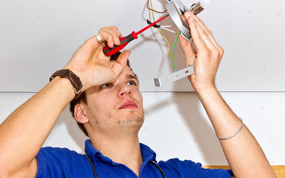 électricien de maintenance Breteuil